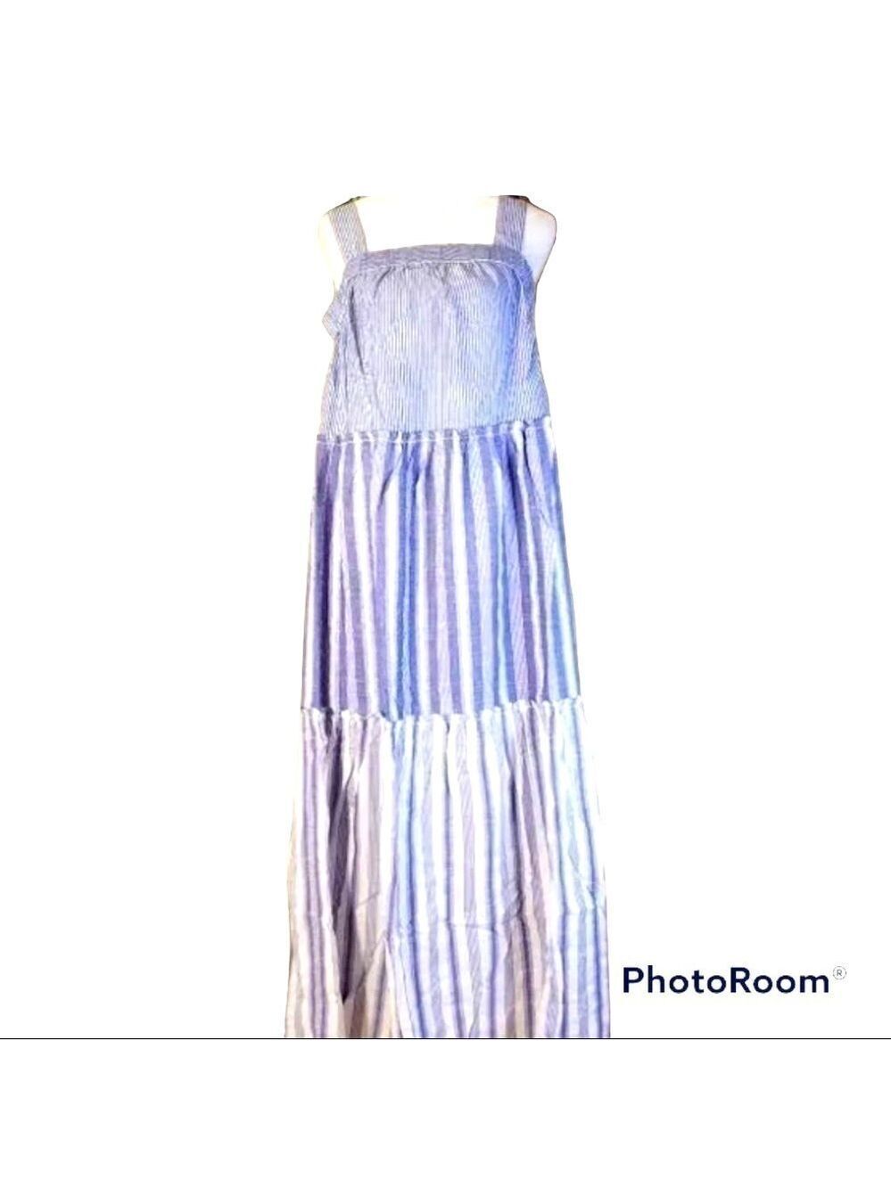 𝅺beige by Eci maxi dress blue white